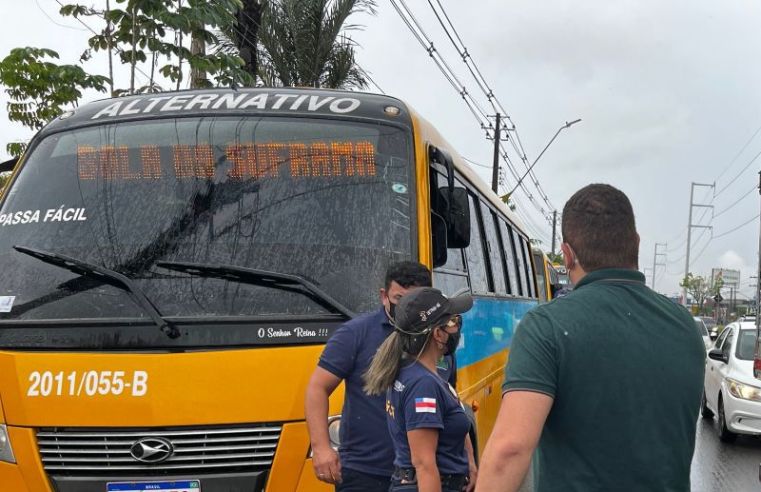 Manaus: Motorista de micro-ônibus é detido com CNH falsa em fiscalização na zona leste
