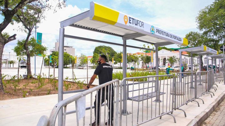 Fortaleza: Etufor altera pontos de parada no entorno da Praça da Estação