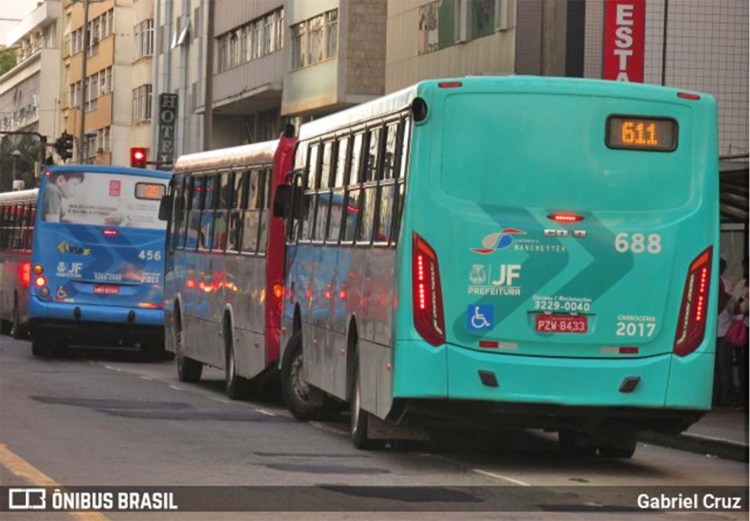 Juiz de Fora: Rodoviários realizam paralisação após motorista morrer atropelado - revistadoonibus