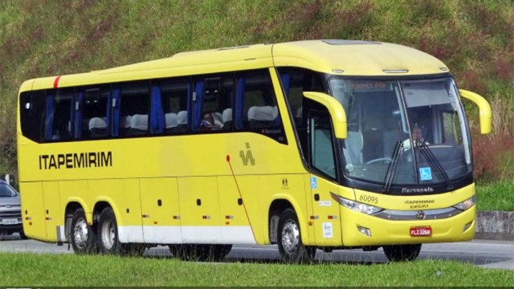 Vídeo: Ônibus da Viação Itapemirim sai do Rio para Vitória com a vista apagada