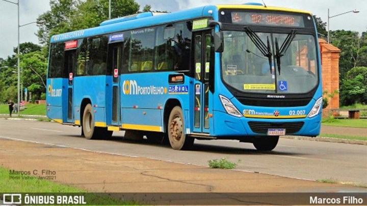 Porto Velho: Polícia prende bandido durante arrastão em ônibus