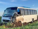 BA: Acidente com micro-ônibus deixa um morto na BR-242 - revistadoonibus