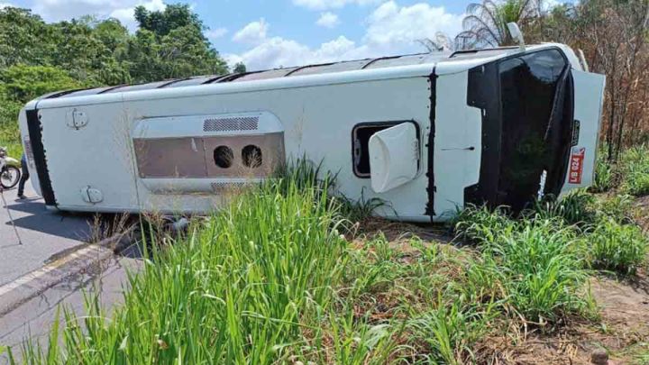PA: Acidente com micro-ônibus deixa um morto em Irituia