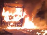 ES: Bandidos incendeiam ônibus da Joana D'arc em Colatina - revistadoonibus