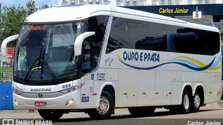 TO: Ônibus da Ouro e Prata quase tomba em Araguatins