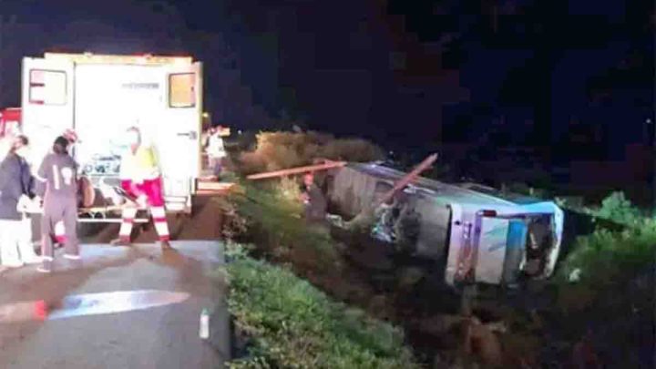 RS: Ônibus tomba deixando 2 mortos e 40 feridos em Pelotas