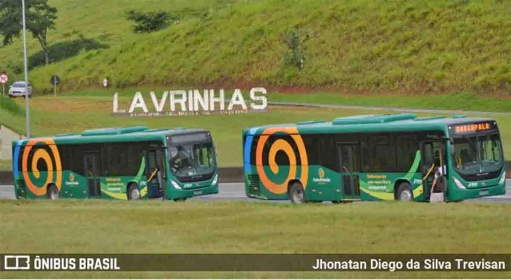 Parvi incorpora ônibus Low Entry para Costa do Sauípe - revistadoonibus