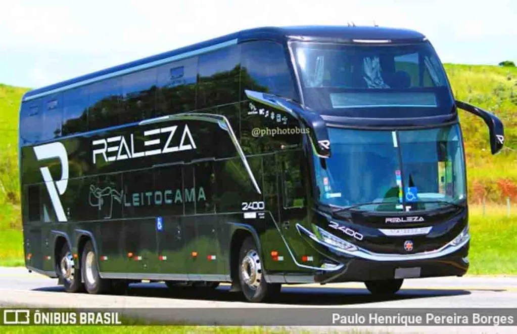 Realeza renova com 2 novos Paradiso G8 1800 DD Volvo Euro 6 - revistadoonibus