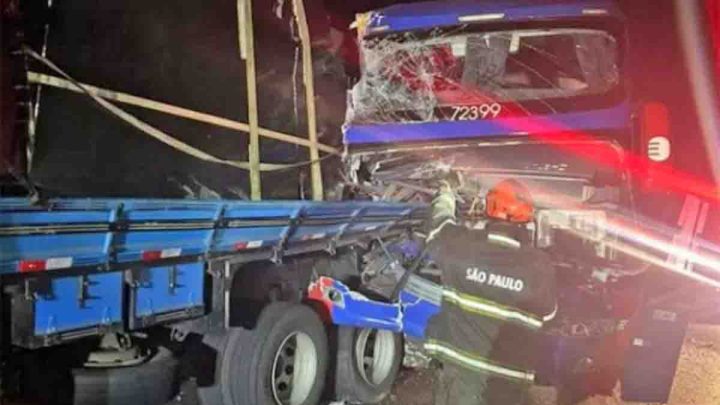 SP: Acidente deixa passageira morta e 6 feridos em Lavrinhas