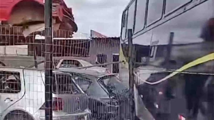 BA: Acidente com ônibus chama a atenção em Guanambi