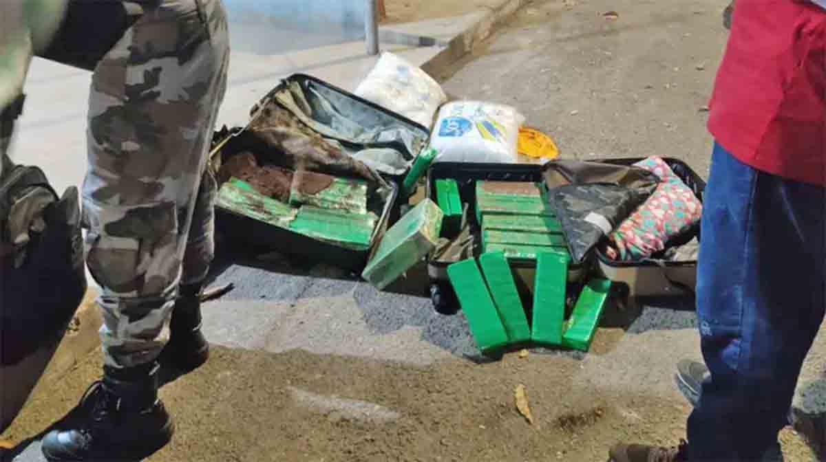 Teresina: Passageira é presa com material entorpecente