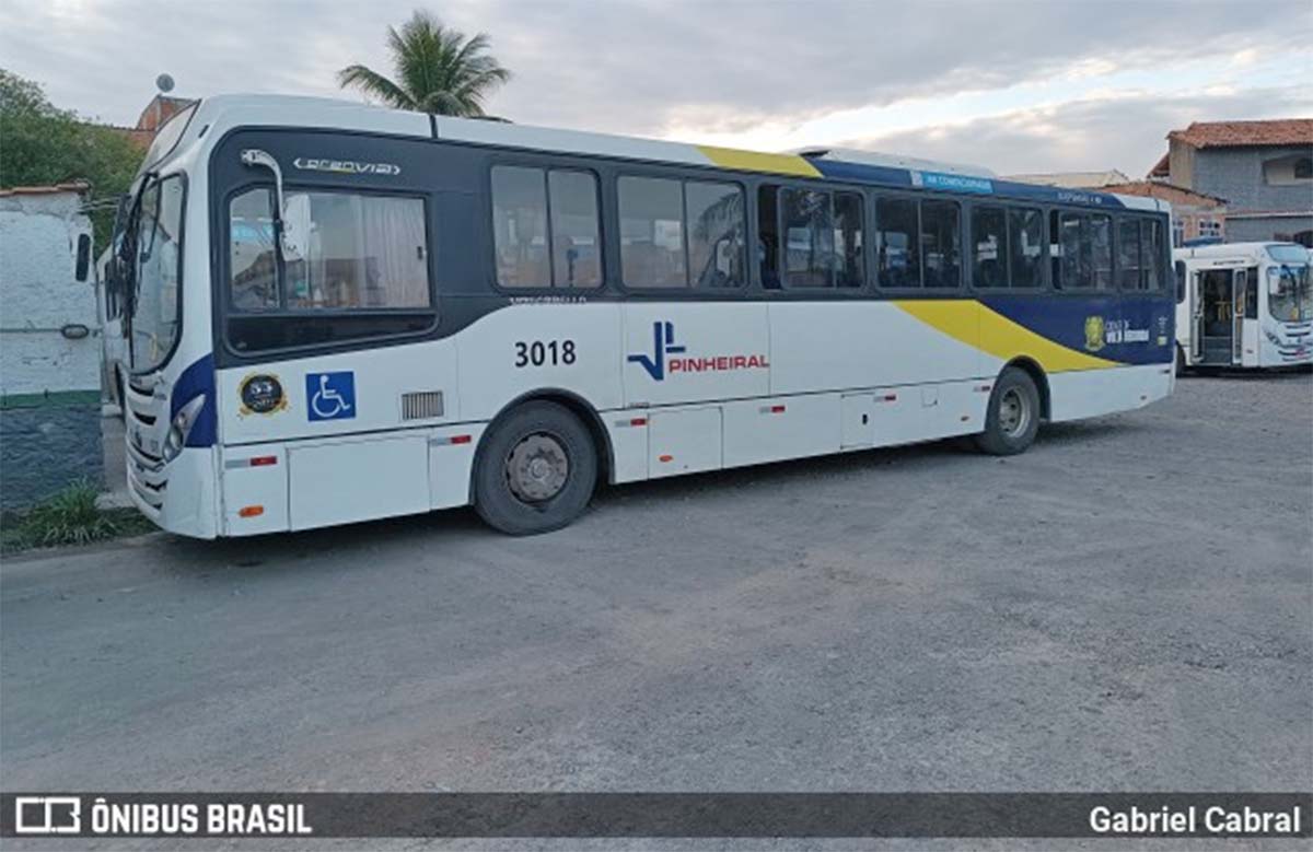 RJ: Passageiros reclamam de ônibus lotado em Volta Redonda - revistadoonibus